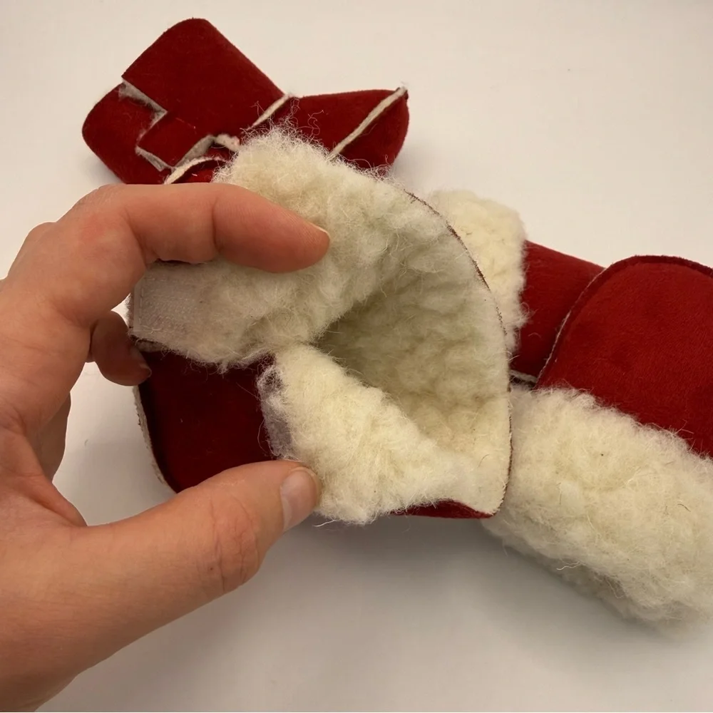 Newborn Girl's Infant Scandinavian Red Lamb Wool Leather Fuzzy Boots & Gloves NB